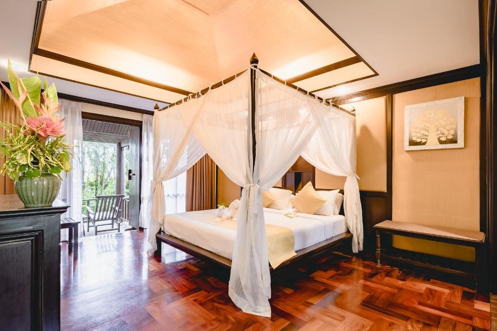 Deluxe Jacuzzi Villa - Suite room, Khaolak Palm Beach Resort in Khao Lak