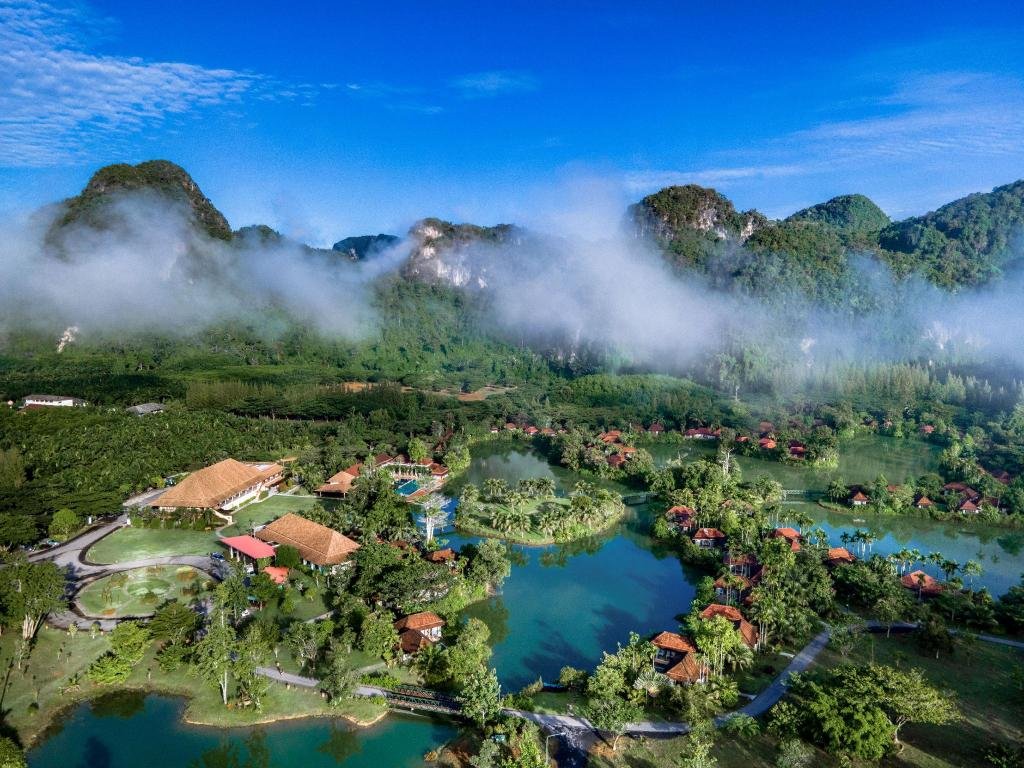 Exterior view, Bor Saen Pool Villa in Phang Nga